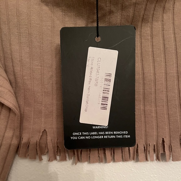 NWT Pretty Little Thing Ribbed Crop Top - Picture 8 of 8
